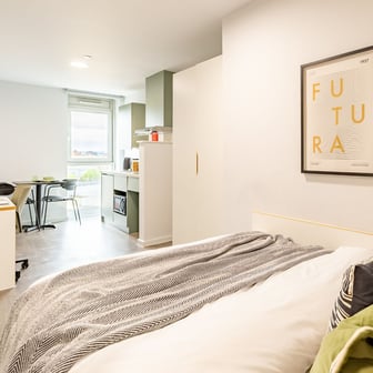 Silver Studio - Image 2